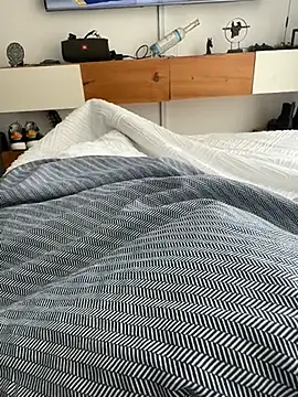 andres52720 online show from 13, 2, 2026