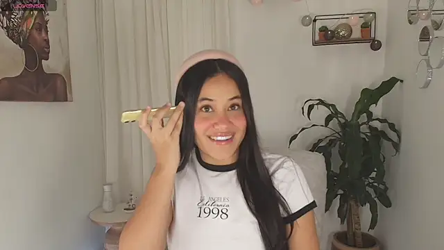 Snapshot of AlisxxnFx chatting on 19, 9, 2025 AlisxxnFx online show from 19, 9, 2025