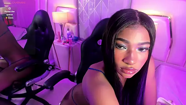 SophiaBloss online show from 28, 11, 2025