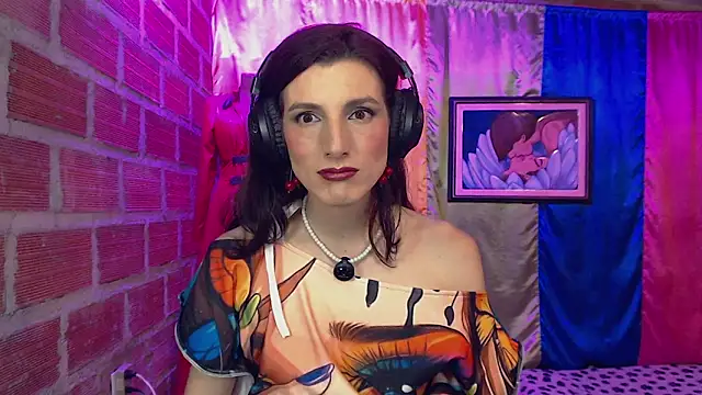 Moira-Hot online show from 28, 11, 2025