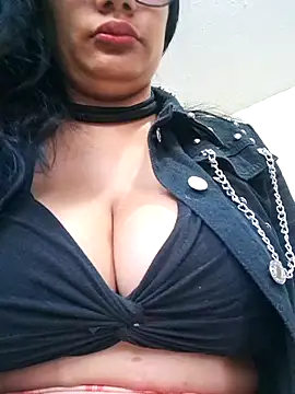 Snapshot of Monse--145 chatting on 20, 2, 2026 Monse--145 online show from 20, 2, 2026