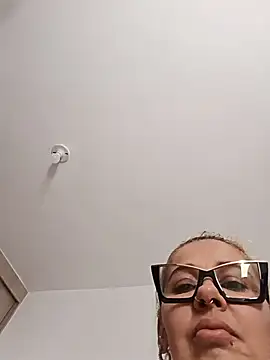 AndrehGuzman online show from 8, 7, 2026
