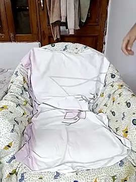 miss raavy online show from 16, 2, 2026