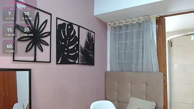 Snapshot of amara_rousse1 chatting on 15, 12, 2025 amara rousse1 online show from 15, 12, 2025