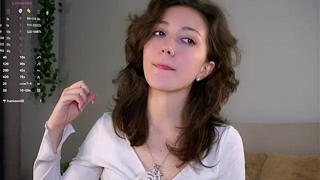 ZeniaBolich online show from 20, 11, 2025