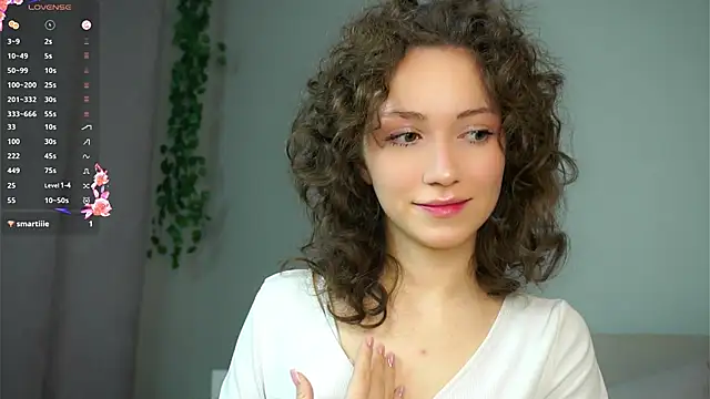 ZeniaBolich online show from 14, 11, 2025