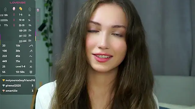 ZeniaBolich online show from 1, 10, 2025