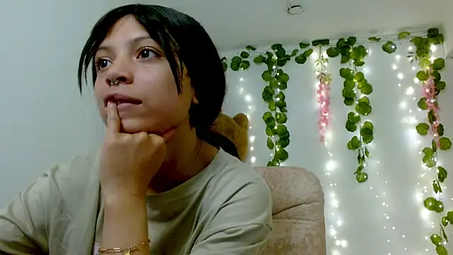 EIVIY1609 online show from 12, 11, 2025