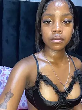 Littlebunny33 online show from 9, 5, 2026