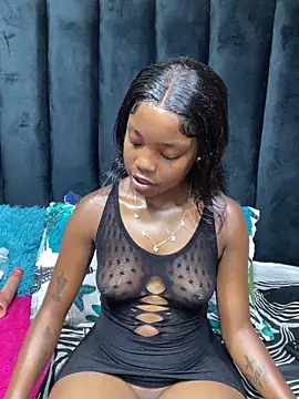 Littlebunny33 online show from 20, 6, 2026