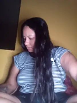 Snapshot of EAAM1@xh chatting on 11, 6, 2026 EAAM1xh online show from 11, 6, 2026