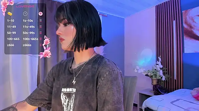 La Diabla 111  online show from 21, 2, 2026