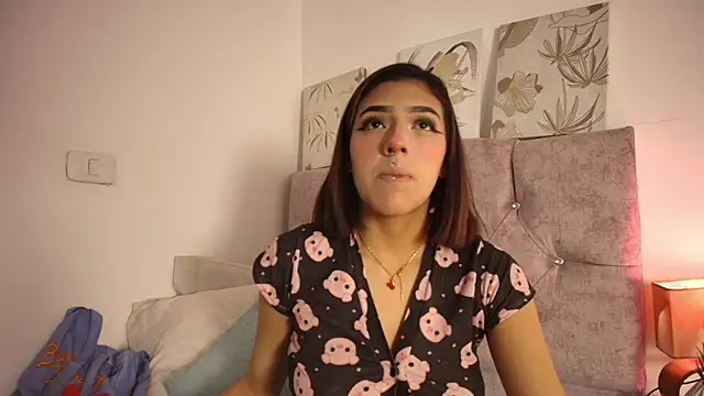 Snapshot of Dulce_Bella_ chatting on 14, 1, 2026 Dulce Bella online show from 14, 1, 2026