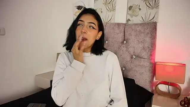 Snapshot of Dulce_Bella_ chatting on 26, 2, 2026 Dulce Bella online show from 26, 2, 2026