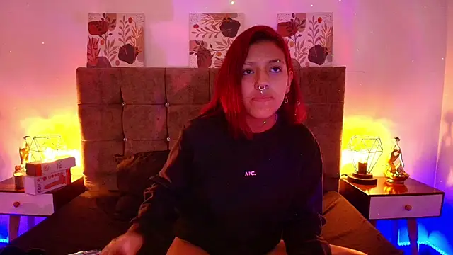 Dulce Bella  online show from 18, 9, 2025