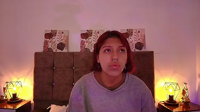 Dulce Bella  online show from 30, 9, 2025