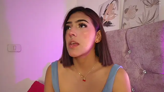 Snapshot of Dulce_Bella_ chatting on 13, 1, 2026 Dulce Bella online show from 13, 1, 2026