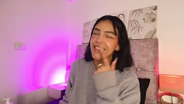 Snapshot of Dulce_Bella_ chatting on 23, 2, 2026 Dulce Bella online show from 23, 2, 2026