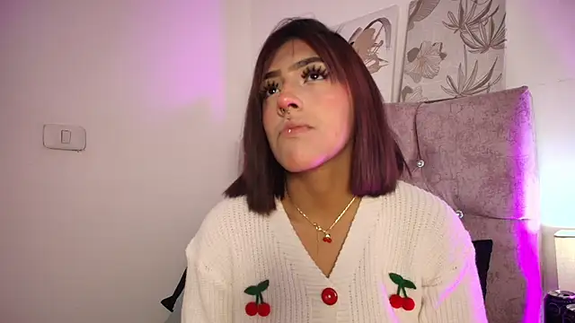 Snapshot of Dulce_Bella_ chatting on 9, 1, 2026 Dulce Bella online show from 9, 1, 2026