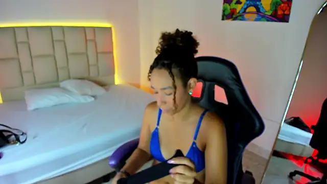 JennyLawrence online show from 29, 10, 2025