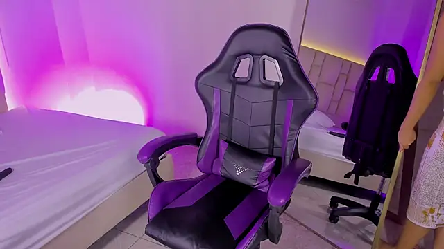 JennyLawrence online show from 17, 10, 2025