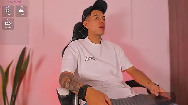 Nickyblazze  online show from 19, 11, 2025