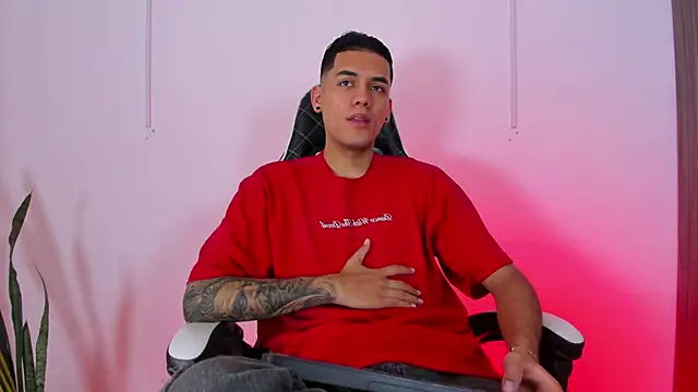 Nickyblazze  online show from 17, 9, 2025