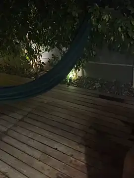 Snapshot of KstnSrg19 chatting on 25, 10, 2025 KstnSrg19 online show from 25, 10, 2025