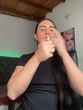 lola diez online show from 15, 5, 2026