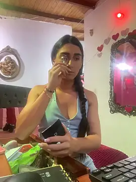 Snapshot of lola_diez chatting on 11, 10, 2025 lola diez online show from 11, 10, 2025