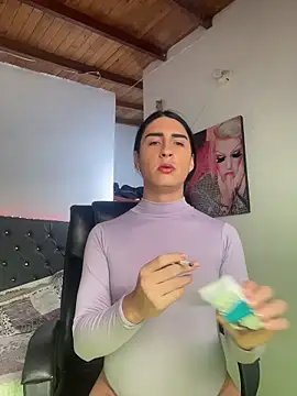 Snapshot of lola_diez chatting on 20, 11, 2025 lola diez online show from 20, 11, 2025