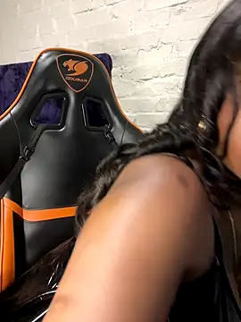 QUEEN NOBUHLE 777 online show from 3, 10, 2025