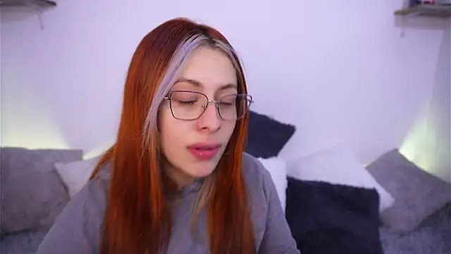 SophiieCumsx online show from 9, 10, 2025