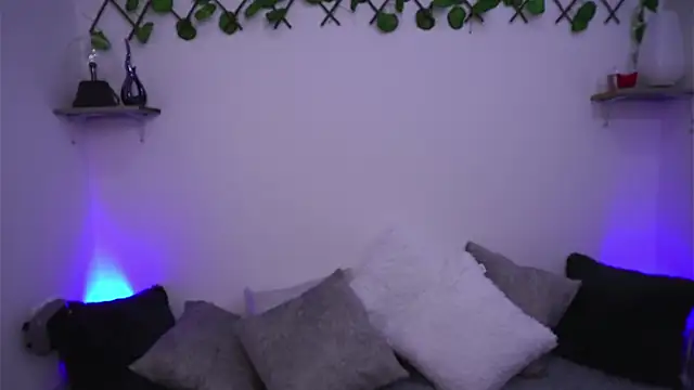 SophiieCumsx online show from 18, 9, 2025