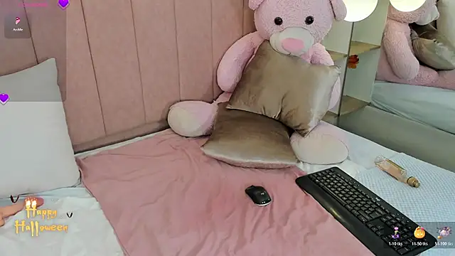 ayelen spacee online show from 25, 10, 2025