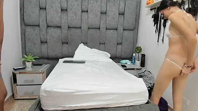 KamilaAndJavier online show from 12, 11, 2025