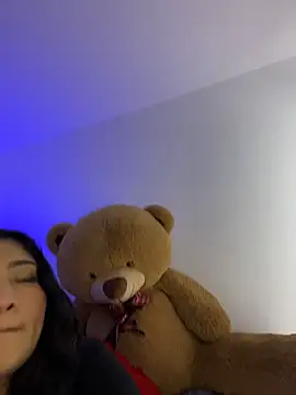 Elyross1  online show from 17, 10, 2025