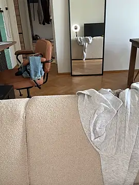 SophiiaStarr online show from 18, 9, 2025