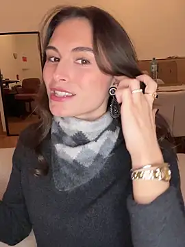 SophiiaStarr online show from 16, 12, 2025