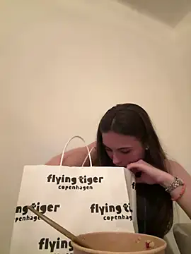 SophiiaStarr online show from 8, 4, 2026