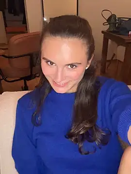 SophiiaStarr online show from 27, 9, 2025