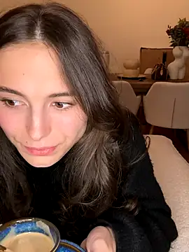 SophiiaStarr online show from 4, 11, 2025