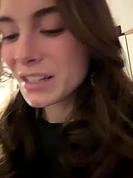 SophiiaStarr online show from 17, 12, 2025