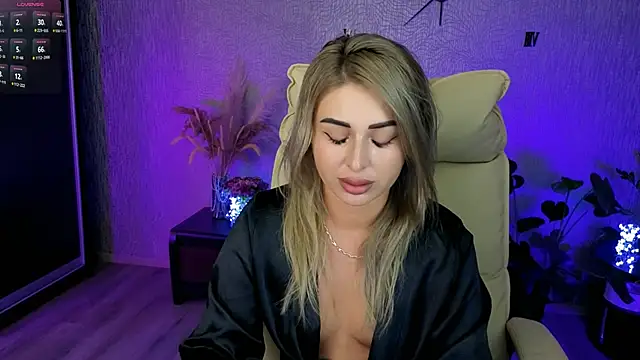 Snapshot of NikkiiStill chatting on 16, 6, 2026 NikkiiStill online show from 16, 6, 2026
