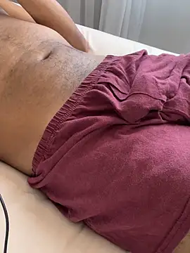 Snapshot of Hiuwee chatting on 1, 11, 2025 Hiuwee online show from 1, 11, 2025