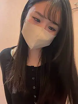 Snapshot of Ema-- chatting on 6, 10, 2025 Ema-- online show from 6, 10, 2025