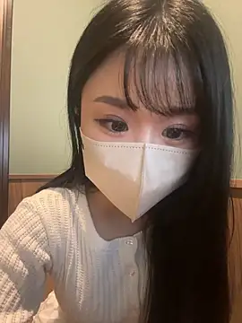 Snapshot of Ema-- chatting on 30, 9, 2025 Ema-- online show from 30, 9, 2025