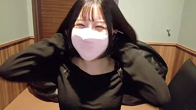 Snapshot of Ema-- chatting on 10, 11, 2025 Ema-- online show from 10, 11, 2025