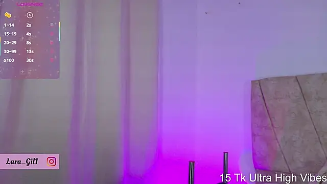 LaraGiil online show from 3, 10, 2025