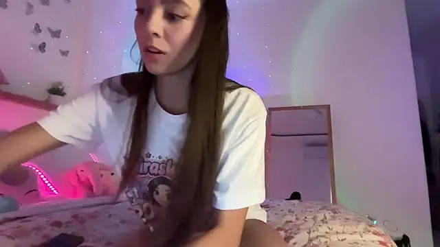 Snapshot of keirasworld chatting on 3, 6, 2026 keirasworld online show from 3, 6, 2026